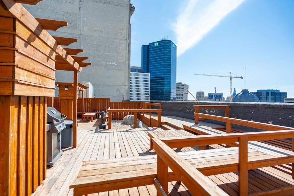 Premium 2bd Loft Dt Heated Parking Rooftop Patio Bbq Gym Coffee * Winnipeg